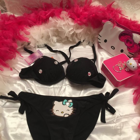 GORGEOUS peek a boo custom hello kitty bikini and matching pendent set! - Picture 13 of 17